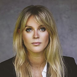 Foto di Dolly Alderton