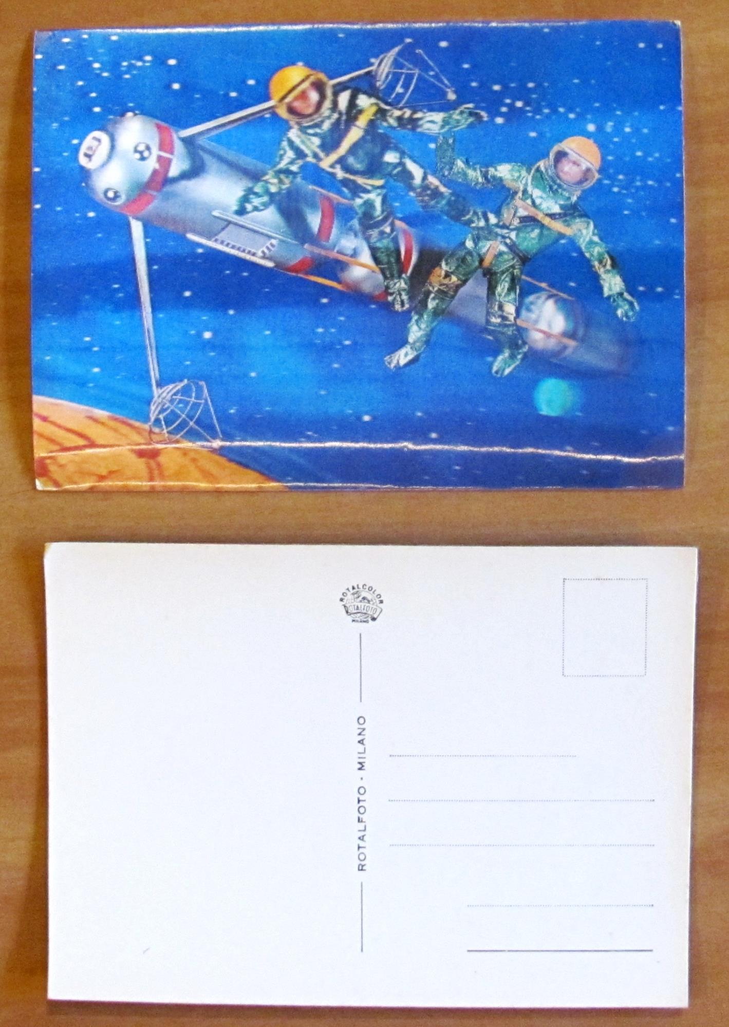 Cartolina Tridimensionale ASTRONAUTI NELLO SPAZIO