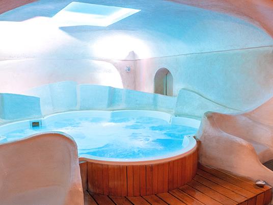 SMARTBOX - Natale con relax: 1 rigenerante giornata alla Spa o alle terme per lei - Cofanetto regalo - 7