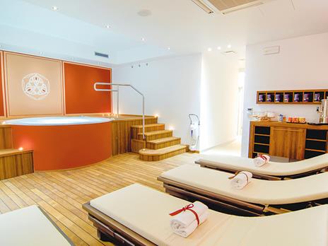SMARTBOX - Natale con relax: 1 rigenerante giornata alla Spa o alle terme per lei - Cofanetto regalo - 9