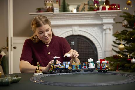 LEGO Icons (10361). Treno espresso festivo - 4