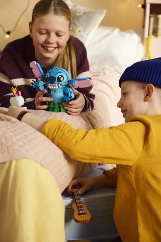 LEGO Disney (43296). Stitch e Scrump - 3
