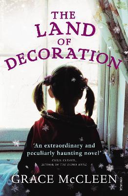 The Land of Decoration - Grace McCleen - cover