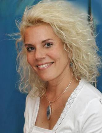 Chiedilo a Cyndi. Risposte straordinarie per conoscere il destino, trovare amore ed equilibrio nella nostra vita - Cyndi Dale - 2